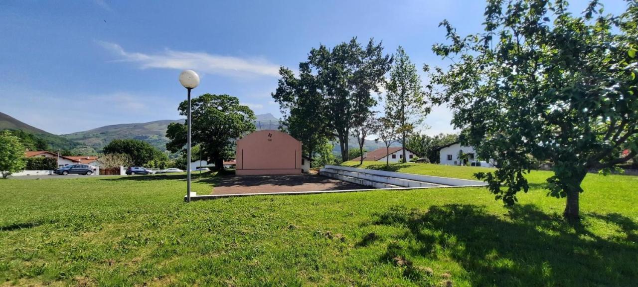 Chambre D'Hotes Avec Piscine Au Calme Dans Maison Basque Ascain Εξωτερικό φωτογραφία